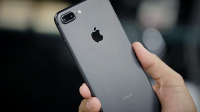 Apple iPhone 8 Processor Wireless Charging Camera Rumors Price